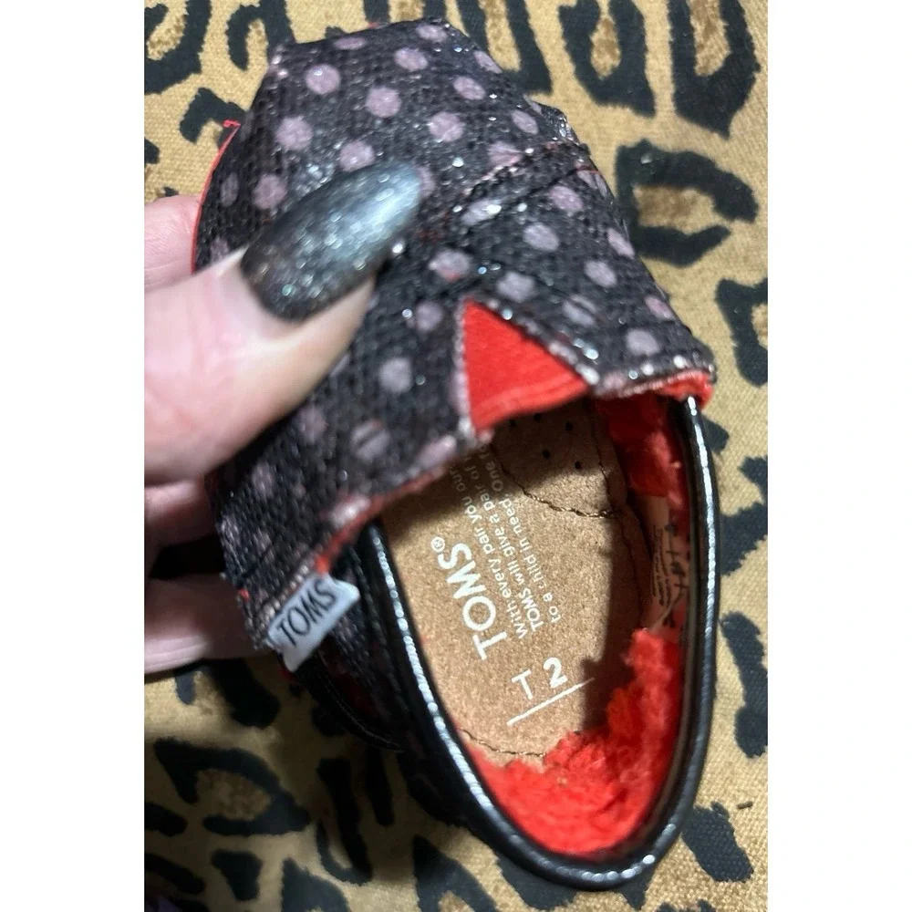 TOMS Navy Blue Polka Dot‎ Baby/Toddler Girl Canvas Slip On Shoes, Size 2